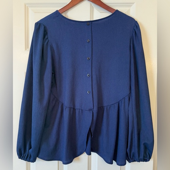 LuLaRoe Vivian Button Back Long Sleeve dark Blue Top Size Medium - Picture 2 of 8